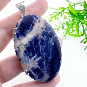 Sodalite Oval Pendant Necklace in Silver Setting